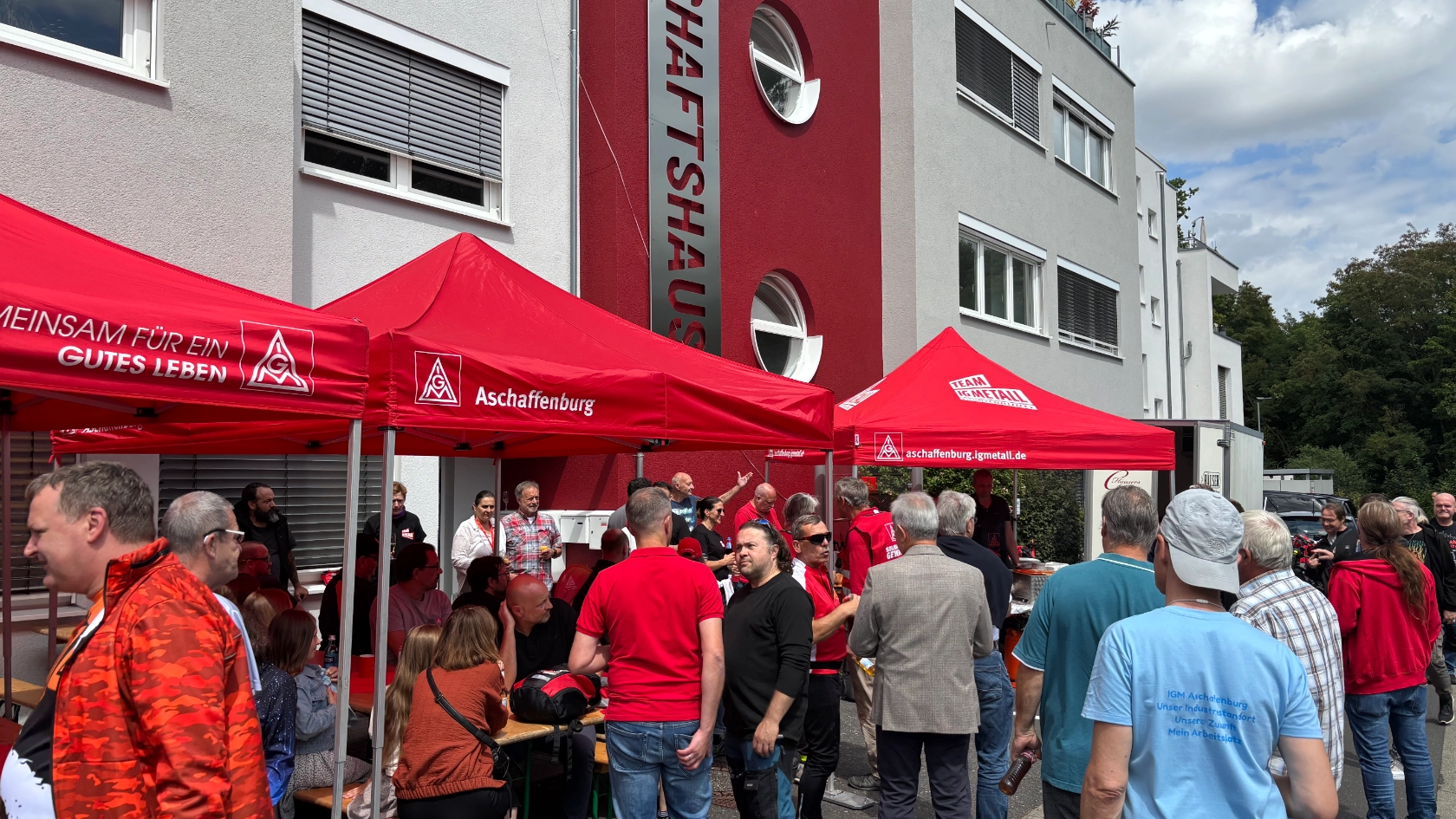 Tag der offenen Tür - Diskutieren - Kämpfen - Feiern