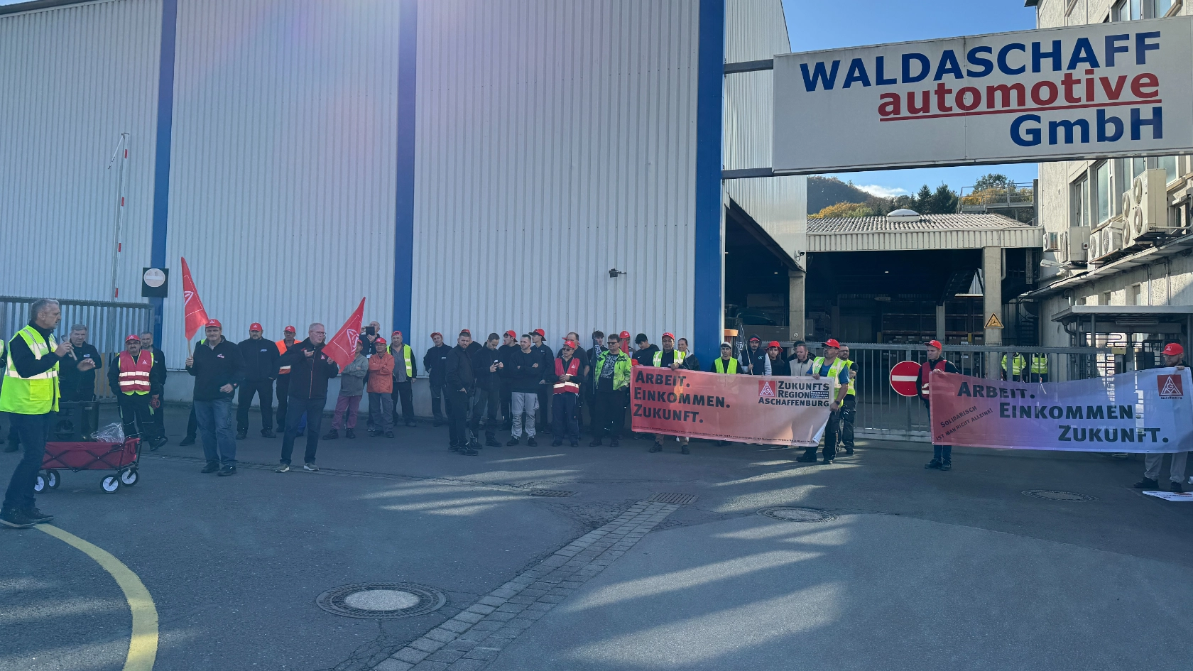 Warnstreik bei Waldaschaff Automotive und WA production