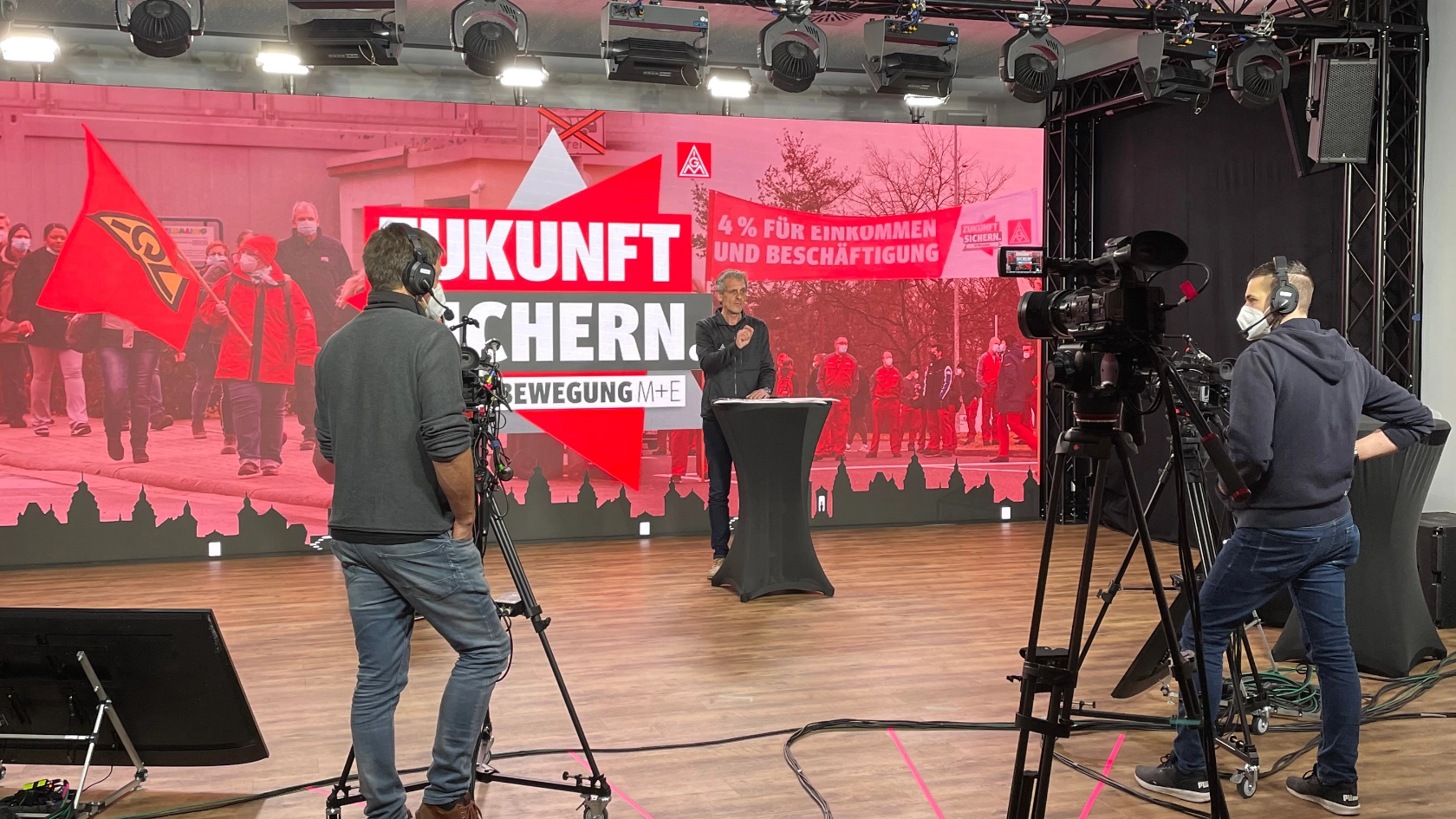 Percy Scheidler beim digitalen Streikzelt in Aschaffenburg.