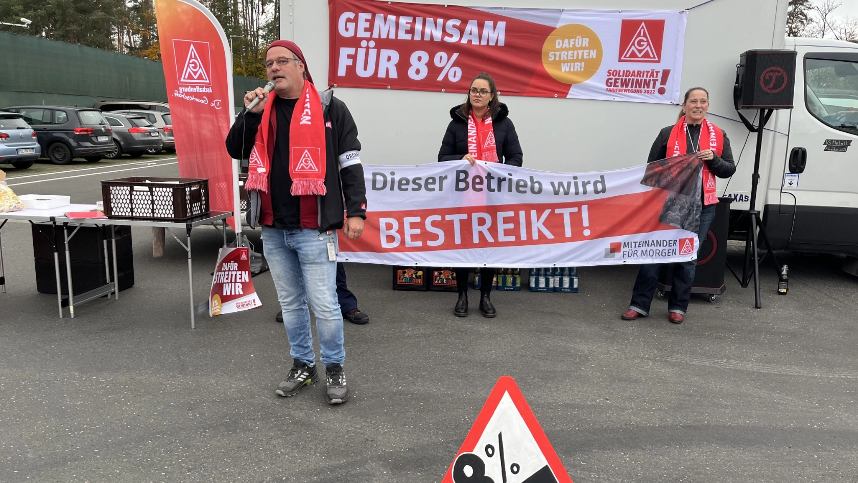 Warnstreik bei Continental Safety Engineering, Bühler Alzenau und sensyMIC am 15.11. im Rahmen der Tarifrunde M+E 2022