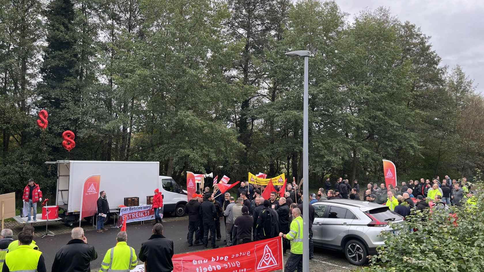 Warnstreik für 8% bei SAF-Holland in Keilberg
