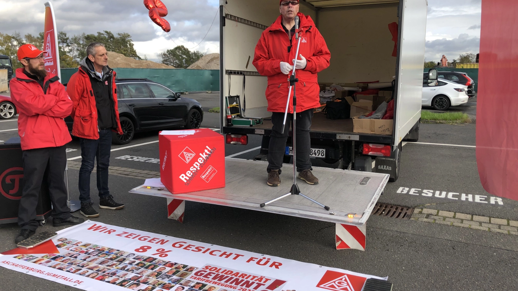 Warnstreik bei Linde MH Werk III in Kahl am 04.11. im Rahmen der Tarifrunde M+E 2022