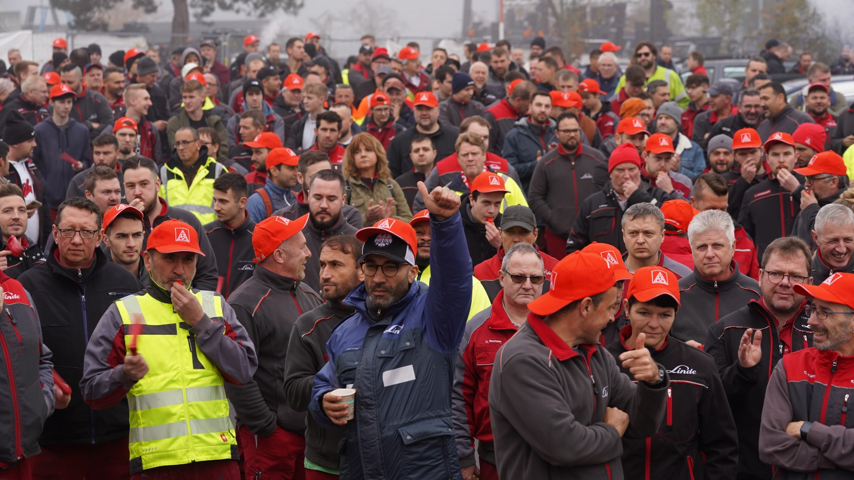 Warnstreik bei Linde Material Handling, KIM und proplan am 11.11. im Rahmen der Tarifrunde M+E 2022