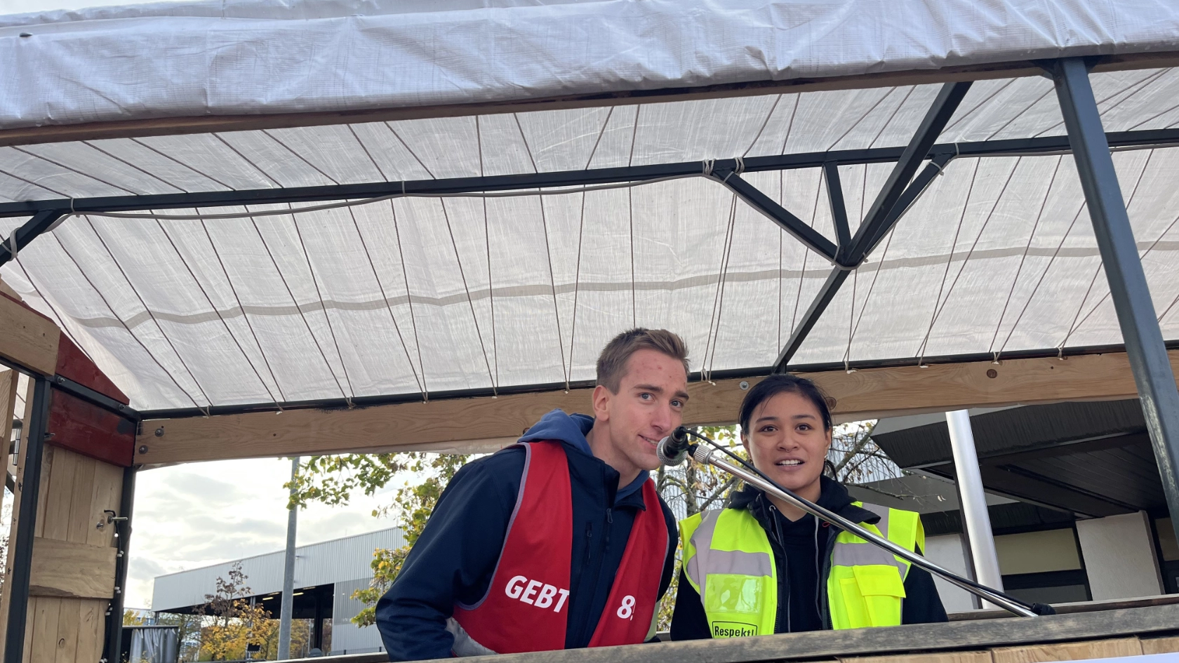 Warnstreik in Nilkheim mit den Linde-Betrieben, KIM, proplan, ZF Safety und Waldaschaff automotive am 17.11. im Rahmen der Tarifrunde M+E 2022