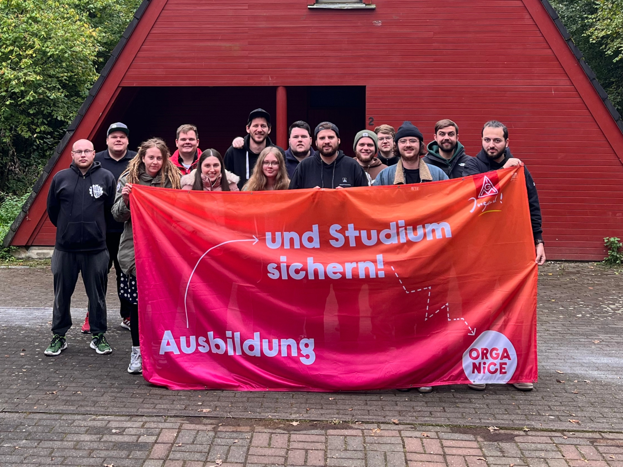 Aktive Junge IG Metall beim Seminar "Generation Corona? Wir lassen euch nicht im Regen stehen!"