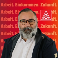 Das Bild zeigt Stephan Parkan, 2. Bevollmächtigter der IG Metall Aschaffenburg
