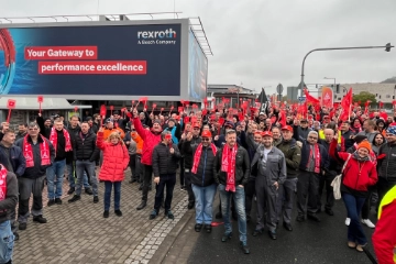 Beschäftigte der Bosch Rexroth AG legten die Arbeit nieder