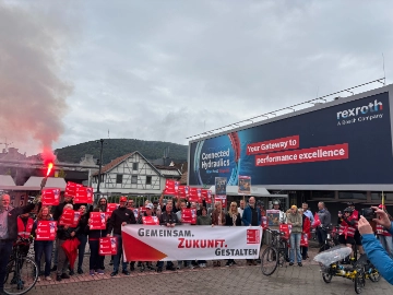 Die „Flamme der Solidarität“ zieht durch die Geschäftsstelle