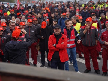 Warnstreiks bei Linde Material Handling, KIM und proplan in Nilkheim am 11.11.
