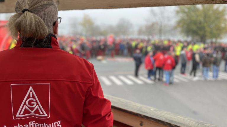 Warnstreik bei Linde Material Handling, KIM und proplan in Nilkheim am 11.11. mi Rahmen der Tarifrunde M+E 2022