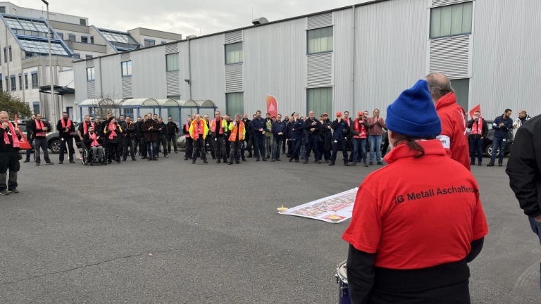 Warnstreik bei Continental Safety Engineering, Bühler Alzenau und sensyMIC am 15.11. im Rahmen der Tarifrunde M+E 2022
