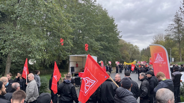 Warnstreik für 8% bei SAF-Holland in Keilberg