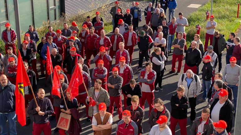 Warnstreik bei Linde Hydraulics in Nilkheim am 8.11. im Rahmen der Tarifrunde M+E 2022