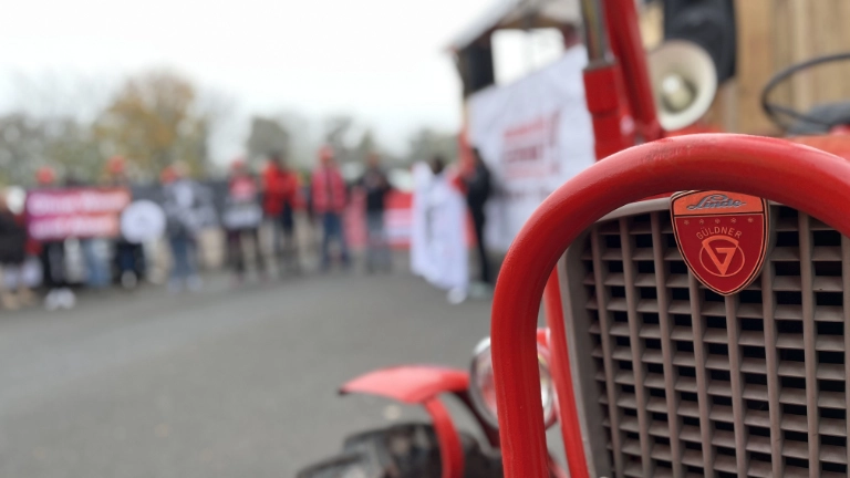 Warnstreik bei Linde Material Handling, KIM und proplan in Nilkheim am 11.11. mi Rahmen der Tarifrunde M+E 2022