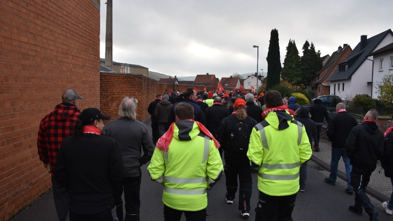 Warnstreik bei WIKA, Ziemann Holvrieka und KUKA Industries am 14.11. im Rahmen der Tarifrunde M+E 2022