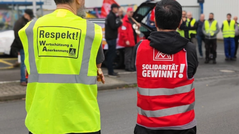 Warnstreik bei Waldaschaff automotive in Waldaschaff am 09.11. im Rahmen der Tarifrunde M+E 2022