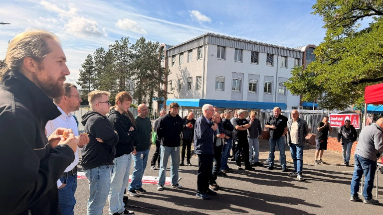 Beschäftigte in Aschaffenburg und Alzenau setzen Zeichen für ihre industrielle Zukunft