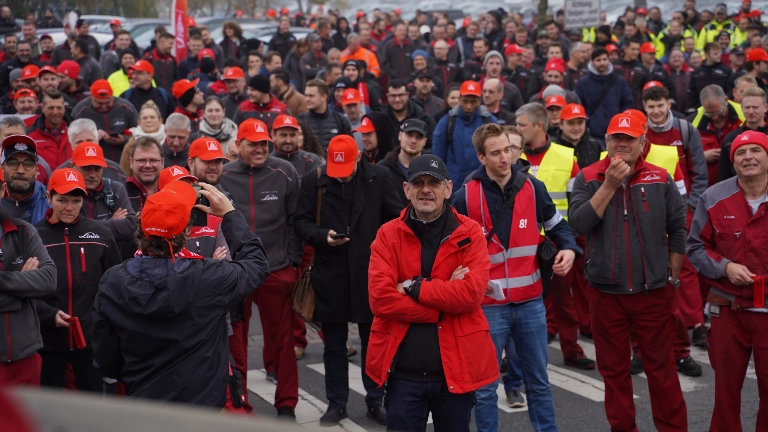 Warnstreik bei Linde Material Handling, KIM und proplan am 11.11. im Rahmen der Tarifrunde M+E 2022