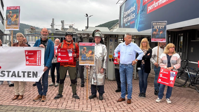 Fahrradkorso mit der „Flamme der Solidarität“ durch den Spessart. Von Lohr über Laufach nach Aschaffenburg