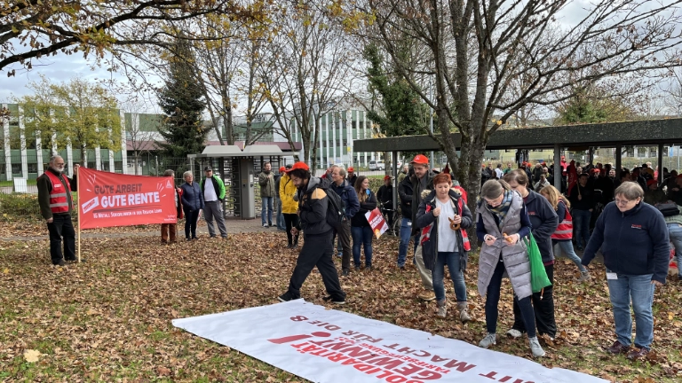 Warnstreik bei Bosch Rexroth EDC in Lohr am 07.11. im Rahmen der Tarifrunde M+E 2022